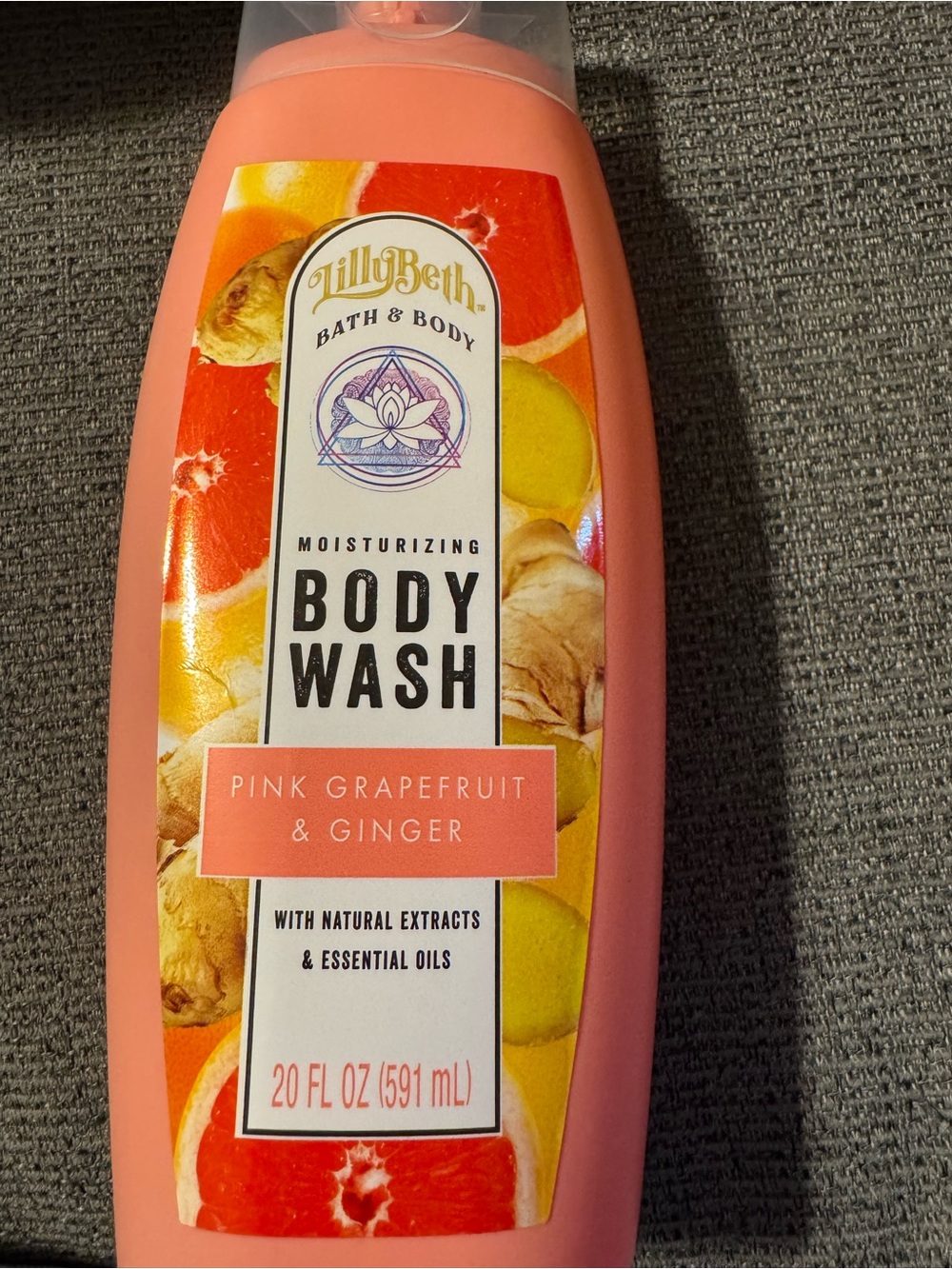Pink Grapefruit & Ginger Moisturizing Body Wash — Pink